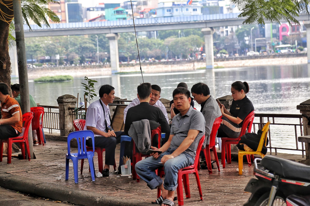 Theo đó, các cơ quan chức năng thành phố sẽ kiểm tra quyết liệt, đồng bộ, toàn diện về những nội dung trên trong phạm vi toàn địa bàn thành phố; phát hiện, xử lý 100% hành vi vi phạm trên lĩnh vực trật tự, an toàn giao thông, đô thị, công cộng để tạo tính răn đe.
