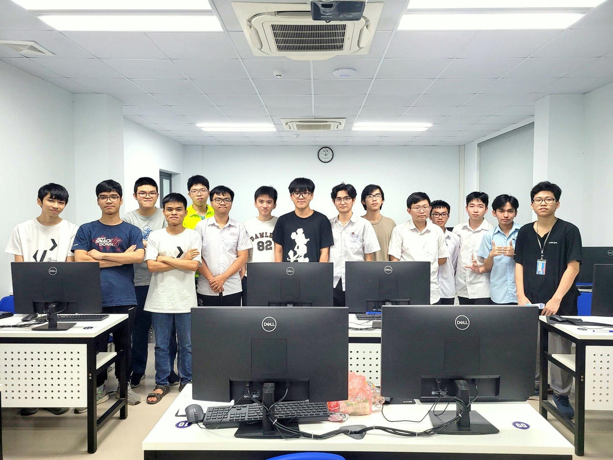 Đội tuyển Việt Nam dự thi Olympic Tin học châu Á Thái Bình Dương năm 2023.