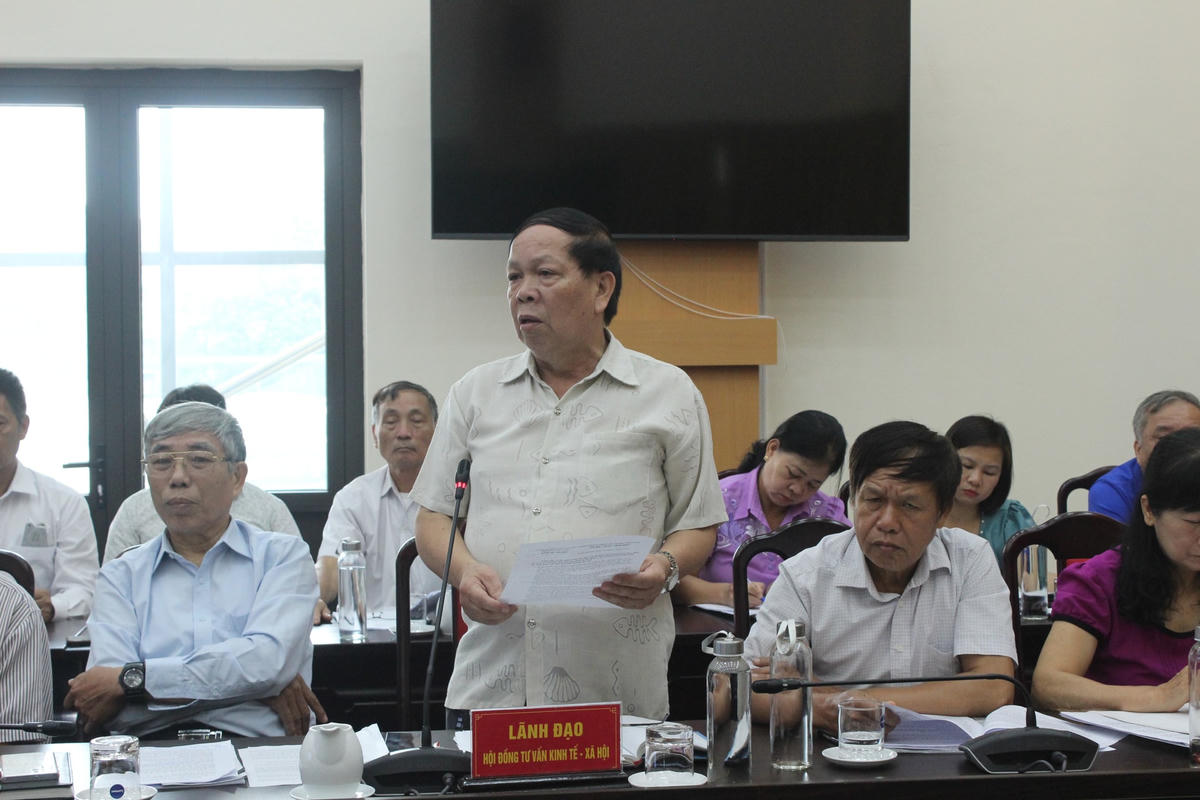 Các đại biểu phát biểu tại Hội nghị.