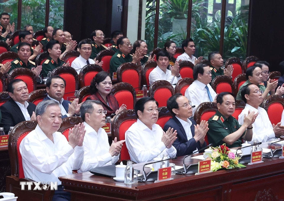 Tổng Bí thư Tô Lâm và các đại biểu dự buổi gặp mặt. (Ảnh: Thống Nhất/TTXVN)