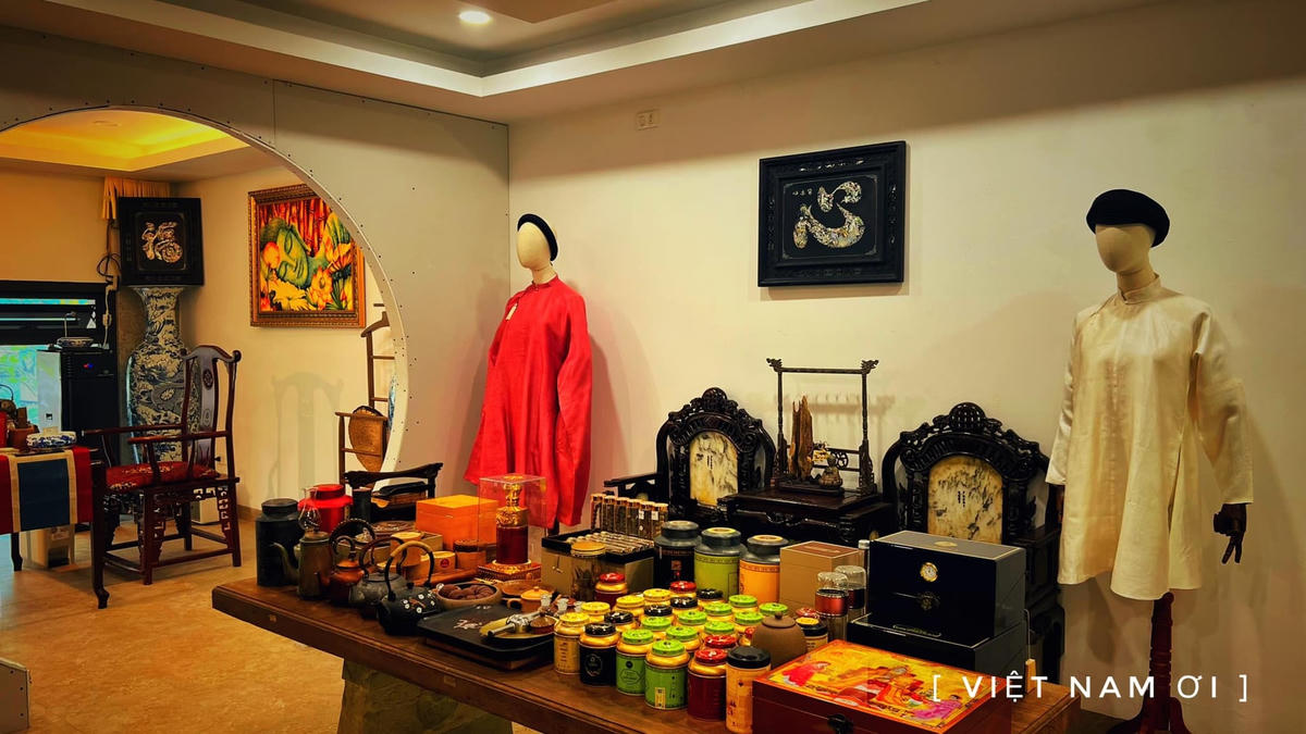 Không gian trưng bày dự án “Việt Nam ơi - Tinh hoa làng nghề Việt” của anh Đào Đức Hiếu.  
