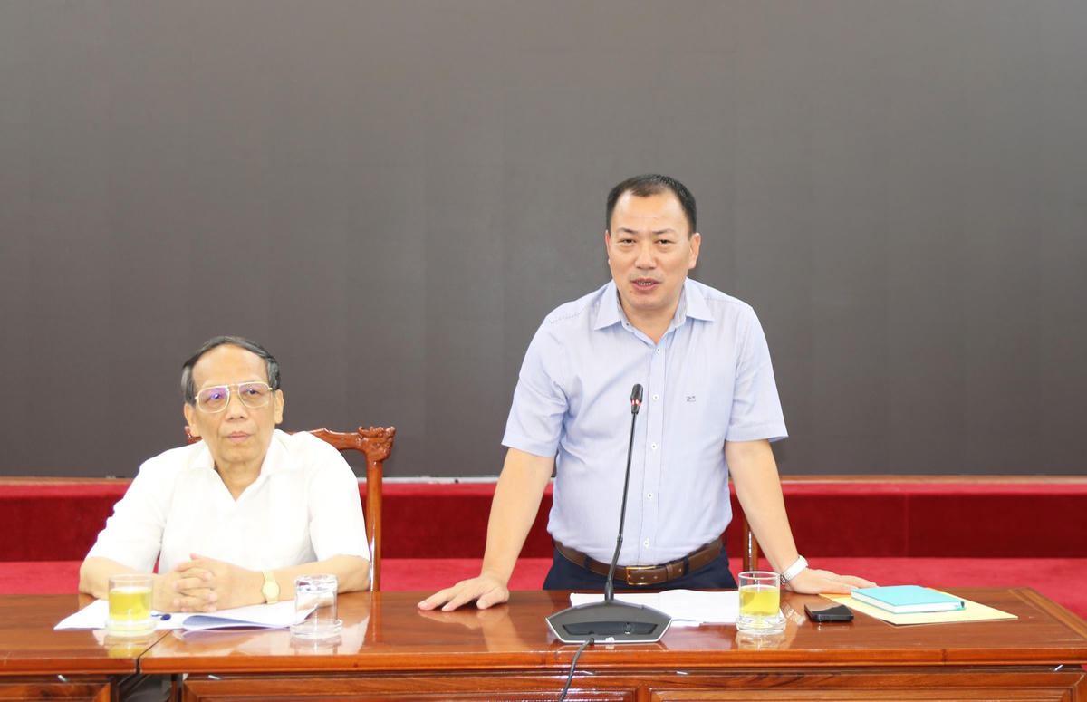 Ông Đặng Thanh Phương, Phó Trưởng ban Đối ngoại và Kiều bào phát biểu tại Hội thảo.
