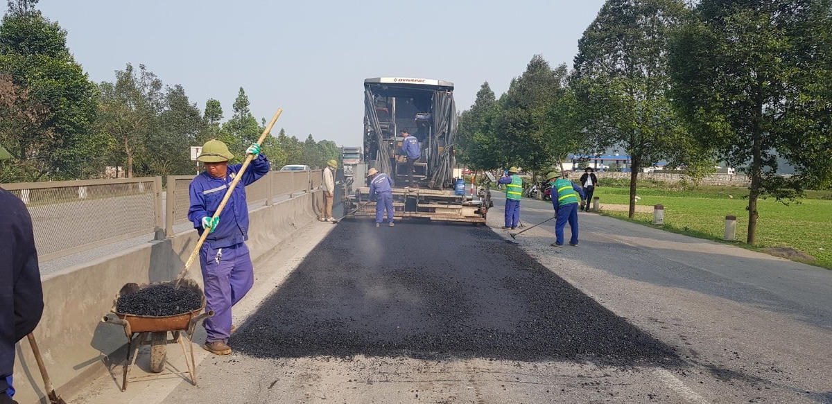 Tập đoàn Cienco 4 chỉ đạo Chi nhánh BOT tuyến tránh TP Vinh nỗ lực rút ngắn thời gian duy tu, sửa chữa tuyến QL1 qua địa phận tỉnh Hà Tĩnh.
