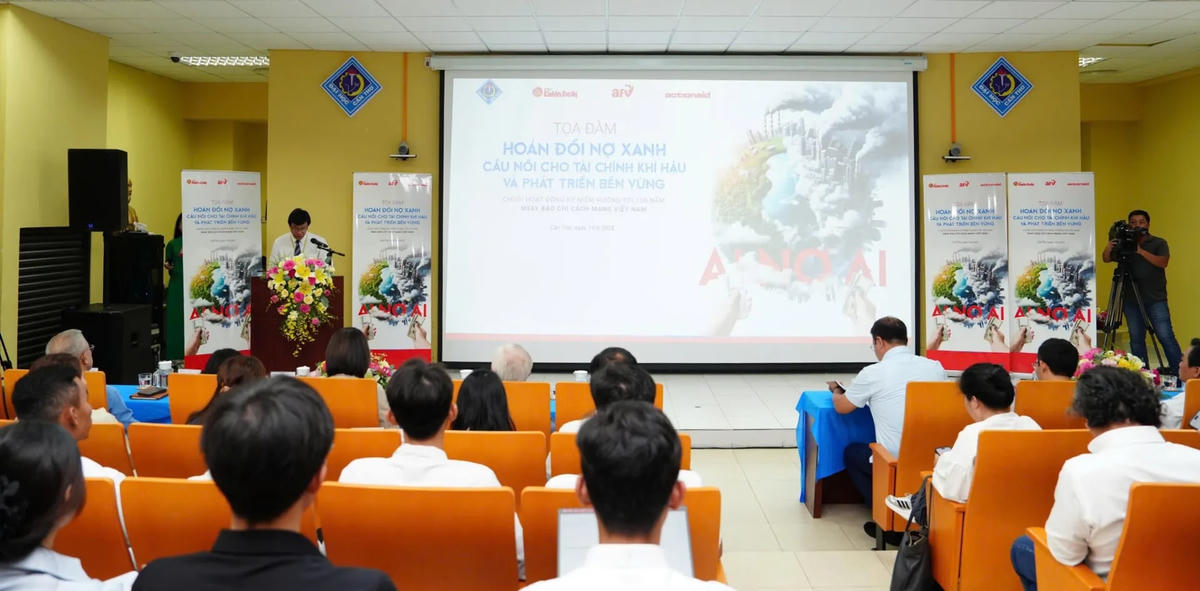 Quang cảnh tọa đàm. Ảnh: Lại Tấn