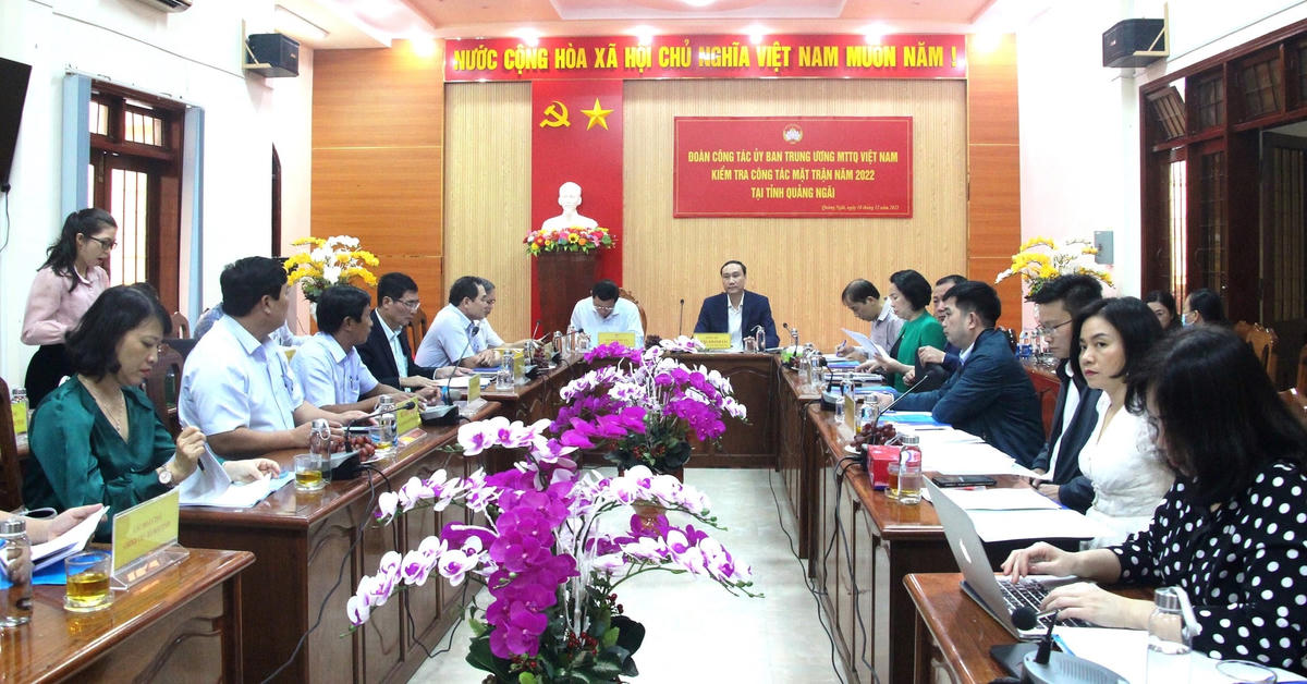 Quang cảnh buổi làm việc.