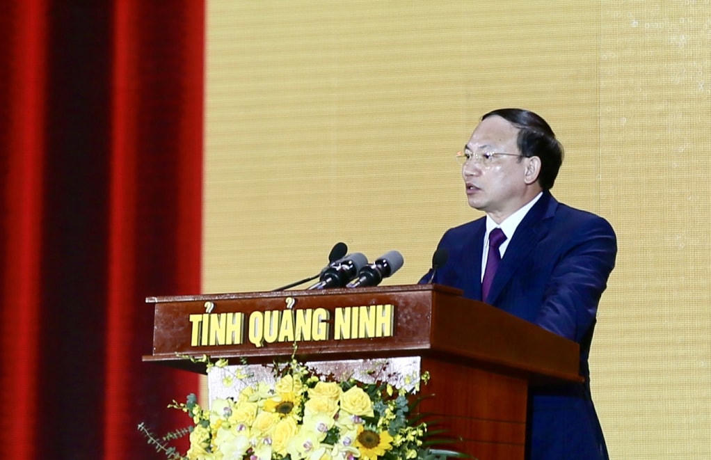 Ủy viên BCH TƯ Đảng, Bí thư Tỉnh ủy, Chủ tịch HĐND tỉnh Quảng Ninh Nguyễn Xuân Ký đọc diễn văn ôn lại quá trình 60 năm xây dựng và phát triển tỉnh Quảng Ninh.