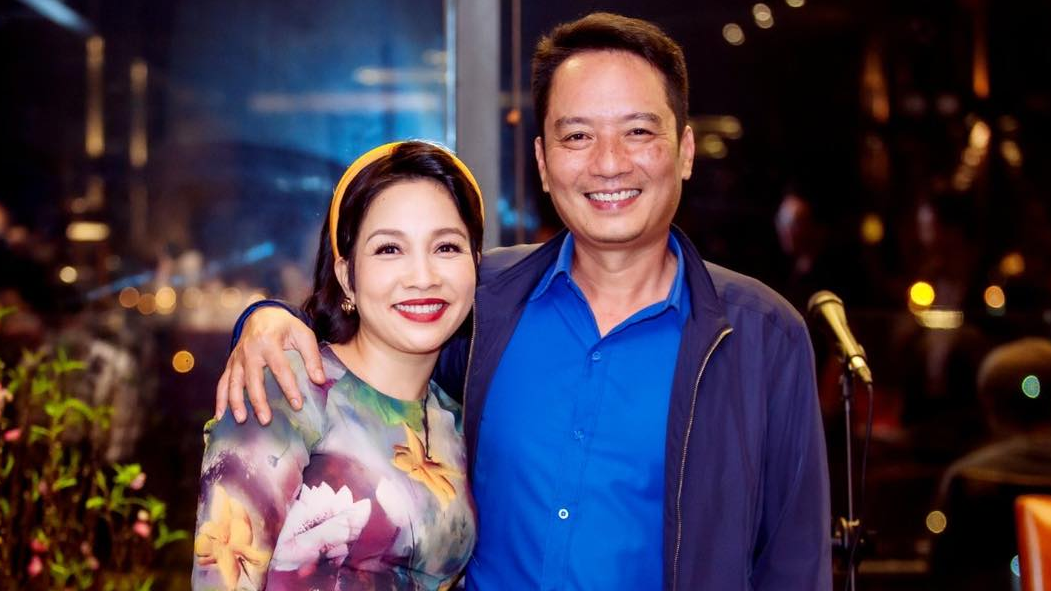 Diva Mỹ Linh và nhạc sĩ Anh Quân hạnh phúc sau 24 năm kết hôn.