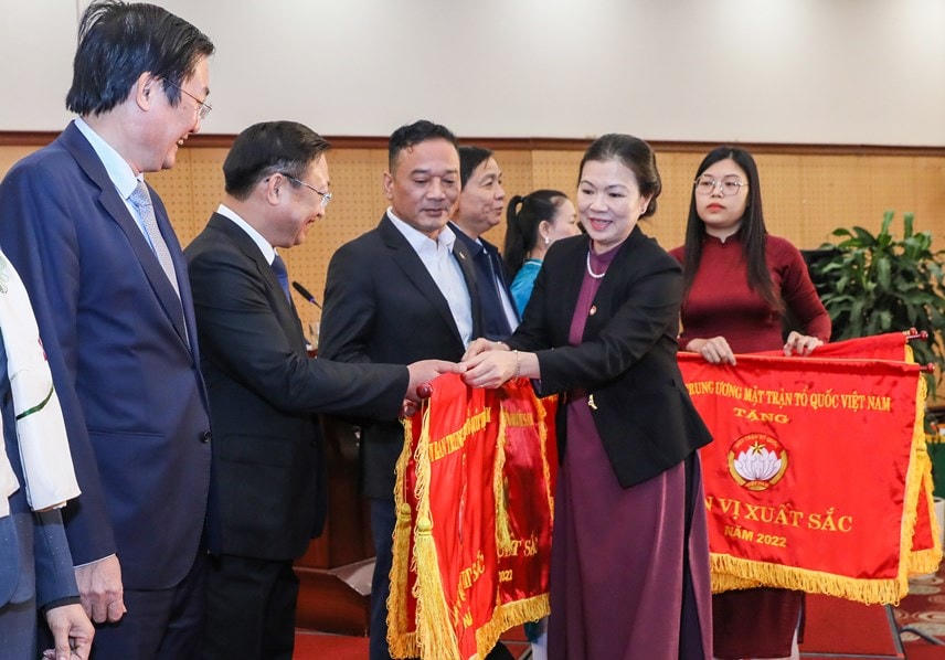 Bế mạc Hội nghị UBTƯ MTTQ Việt Nam lần thứ 7, khóa IX