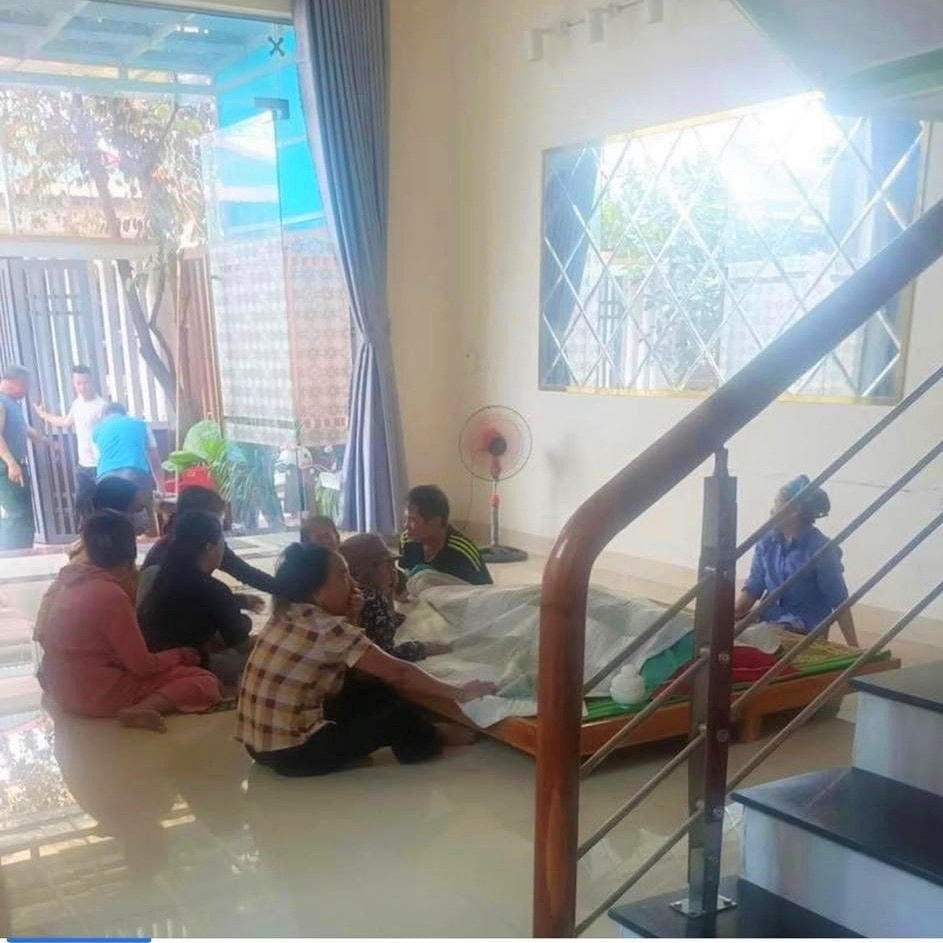 Người thân của chị Q. bàng hoàng trước sự ra đi đột ngột của chị.