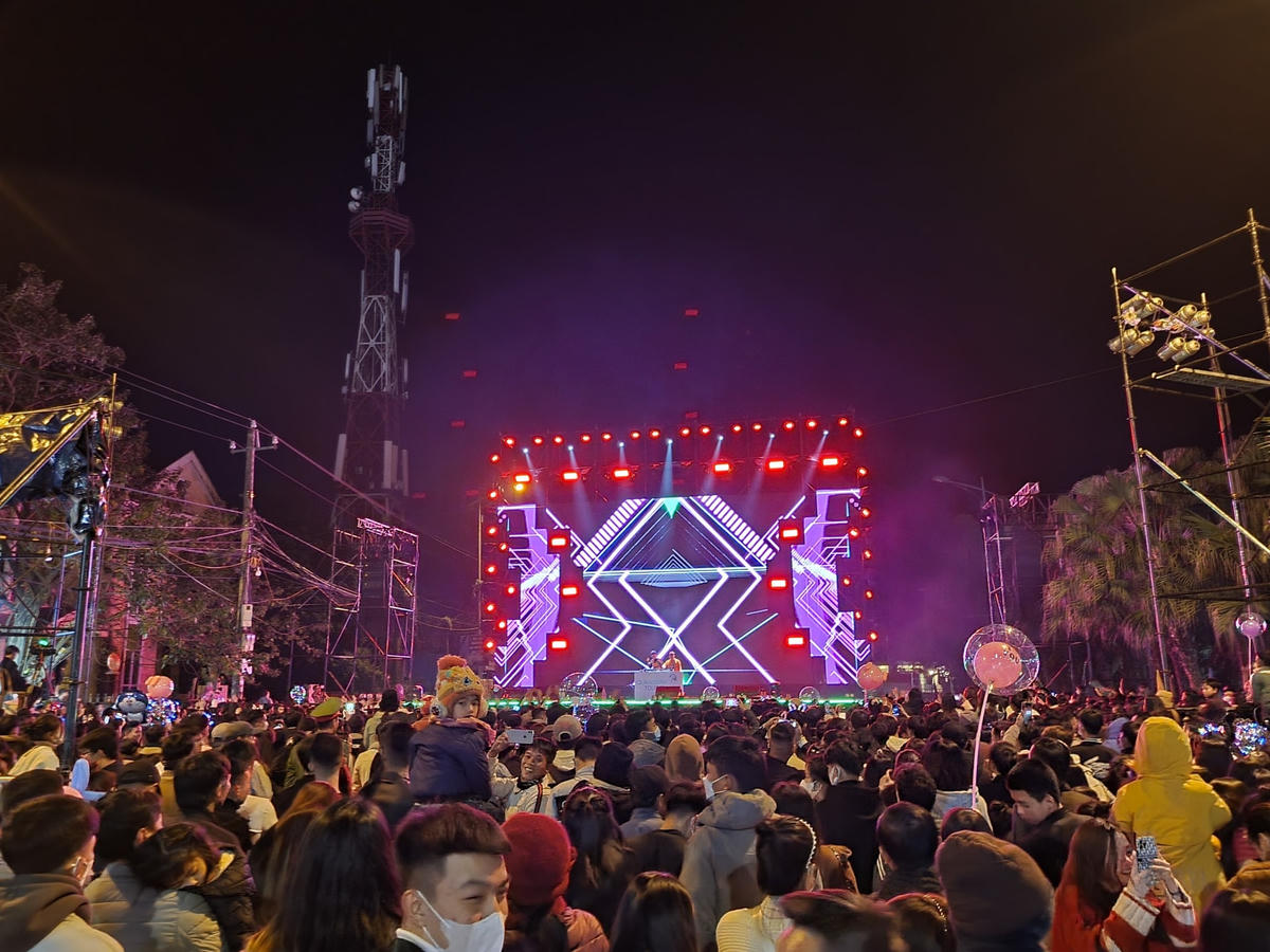 Nhằm mục đích kích cầu du lịch trong năm mới 2023, tỉnh Quảng Bình còn tổ chức nhiều sự kiện quảng bá, xúc tiến du lịch khác như: Sự kiện chào đón đoàn khách du lịch đầu tiên năm 2023 đến Quảng Bình tại Cảng hàng không Đồng Hới vào ngày 1-1-2023; Chương trình chào đón đoàn khách đầu tiên đến Di sản thiên nhiên thế giới Phong Nha-Kẻ Bàng; Hội thi ẩm thực du lịch Quảng Bình…