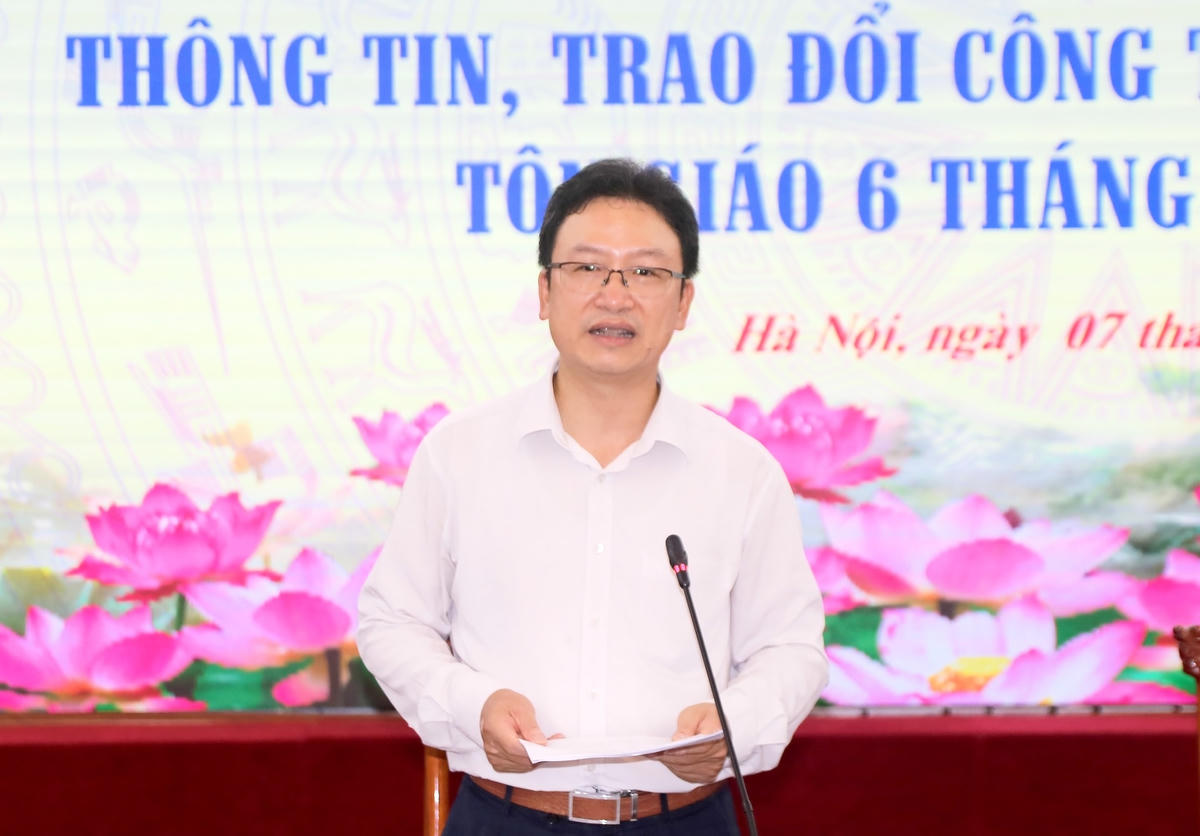 Ông Nguyễn Văn Thanh, Trưởng ban Tôn giáo UBTƯ MTTQ Việt Nam báo cáo kết quả công tác vận động, đoàn kết tôn giáo 6 tháng đầu năm 2023.
