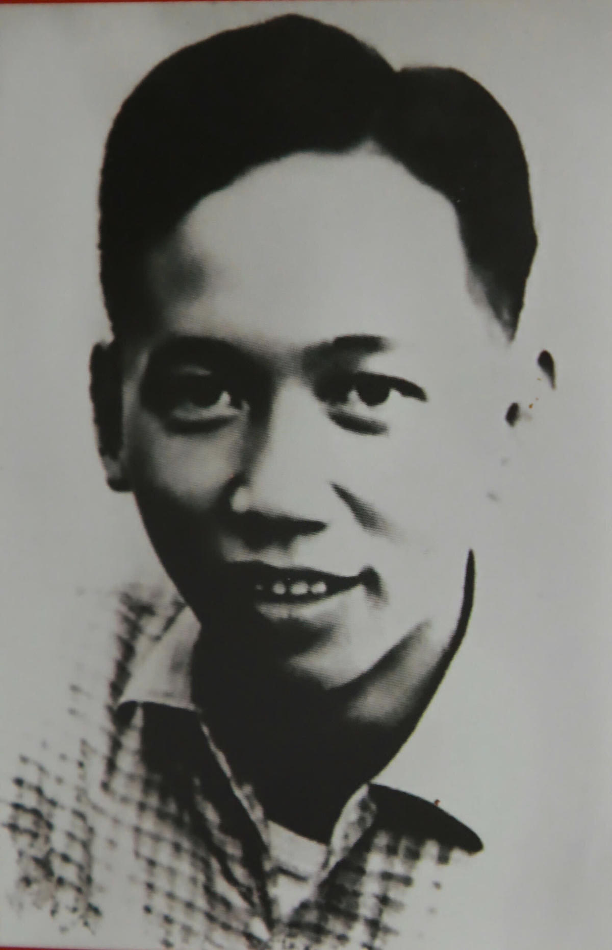 anh tr4 CN Liet si Le Quang Loc