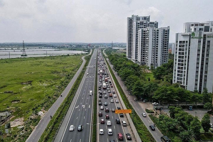 Dự án đầu tư xây dựng đường gom phía Đông đường cao tốc Pháp Vân-Cầu Giẽ có tổng mức đầu tư dự án gần 1.300 tỷ đồng.
