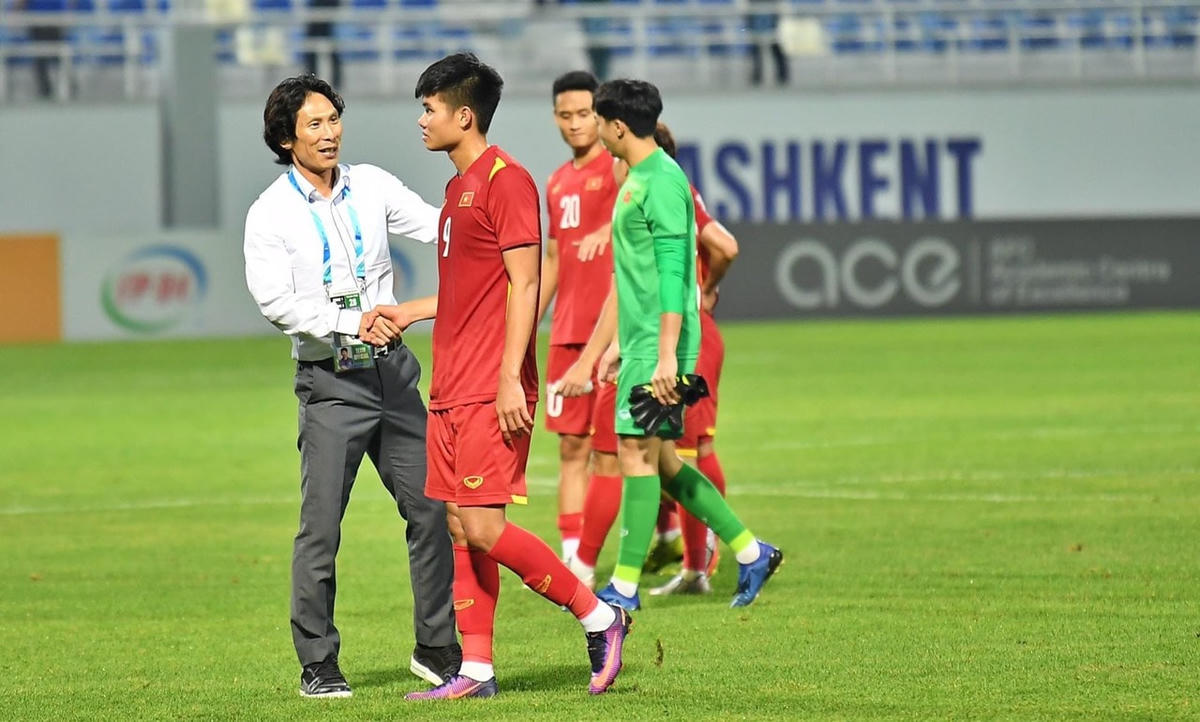 HLV Gong Oh Kyun thổi làn gió mới cho U23 Việt Nam.  