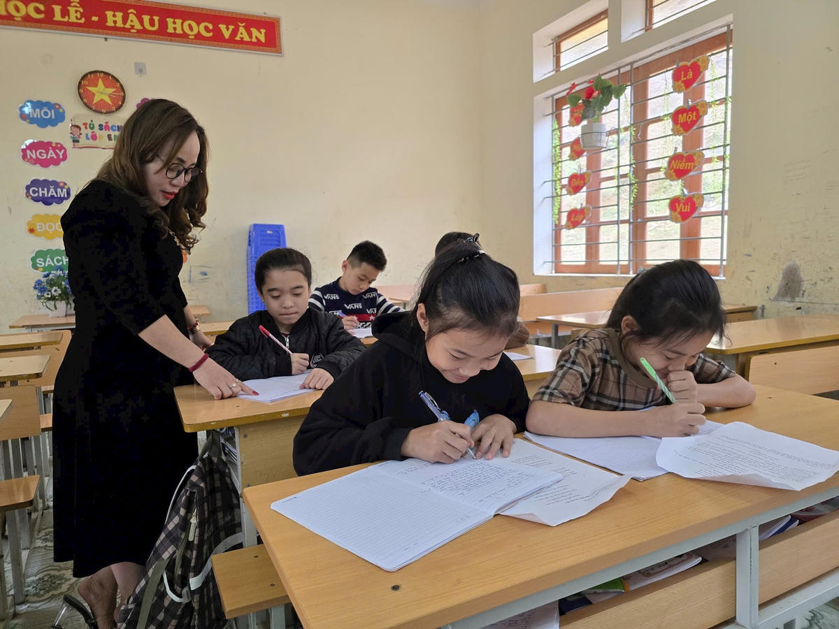 1, 1.Nghệ An cần bổ sung gần 5000 biên chế giáo viên cho năm học 2025-2026 và các năm tiếp theo. Ảnh ĐB