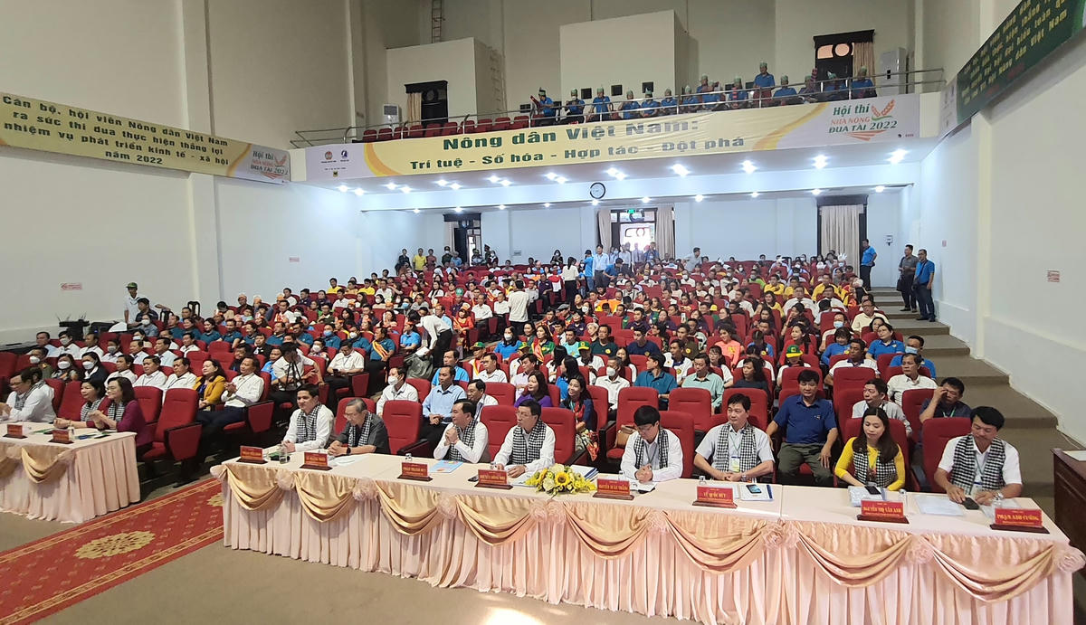 Quang cảnh khai mạc Hội thi "Nhà nông đua tài toàn quốc lần thứ V" năm 2022, khu vực IV.  