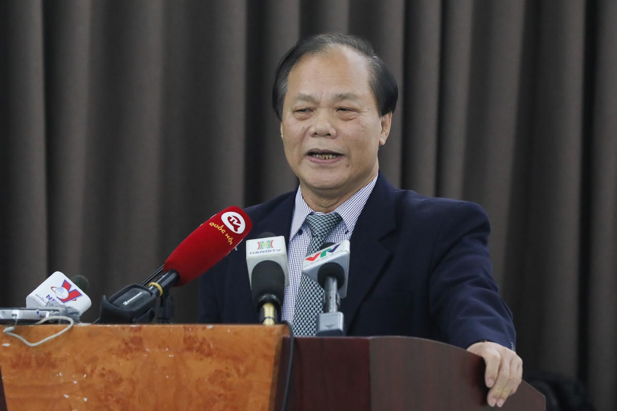 GS.TS Phan Trung Lý, Viện trưởng Viện nghiên cứu pháp luật và xã hội phát biểu. Ảnh: Quang Vinh.