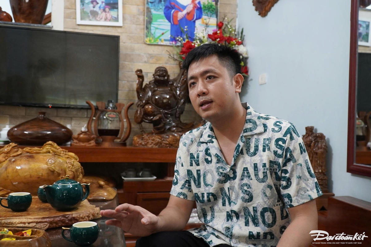 Lòng biết ơn với những anh hùng, liệt sĩ là động lực để anh Thắng tiếp tục hành trình của mình. Ảnh: Đình Minh