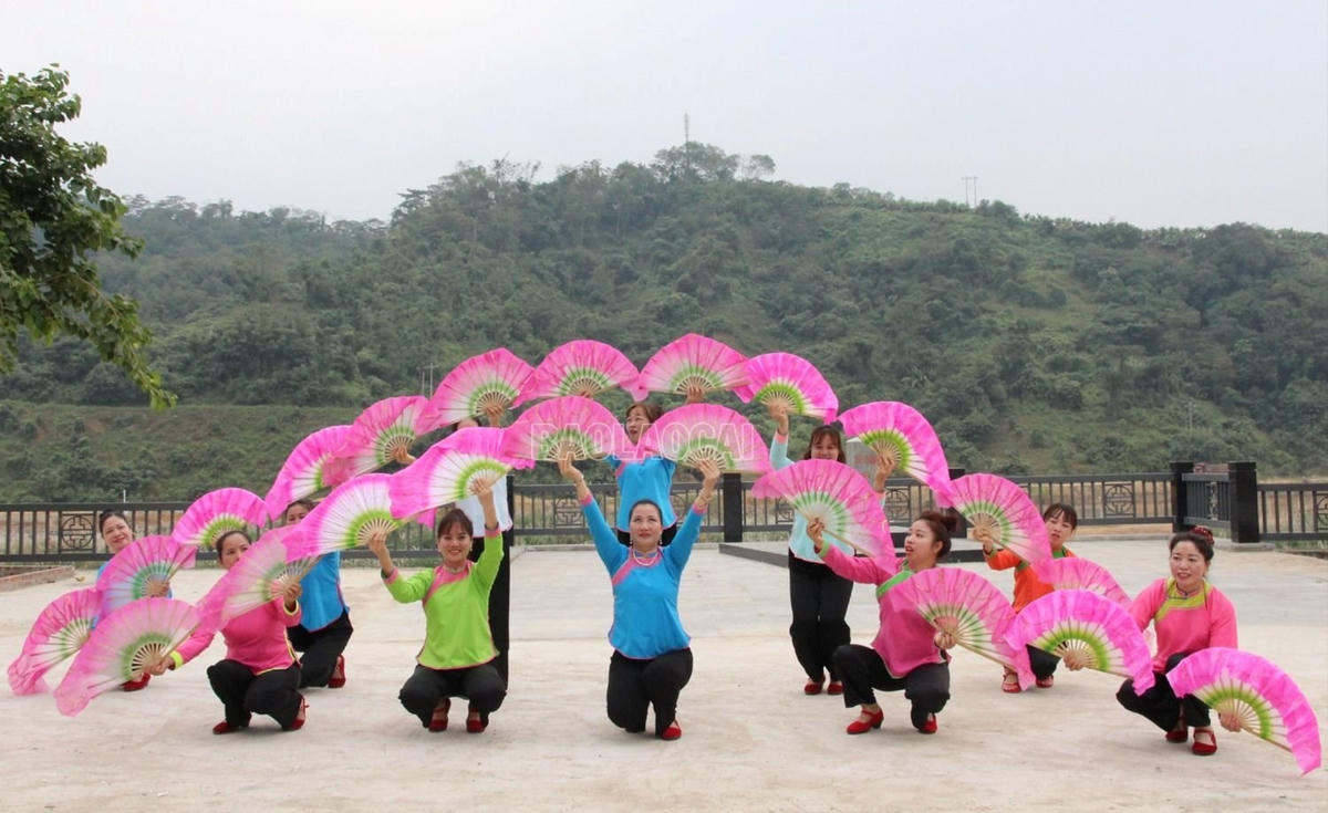 anh-laocai-doimuab-3-12.jpg