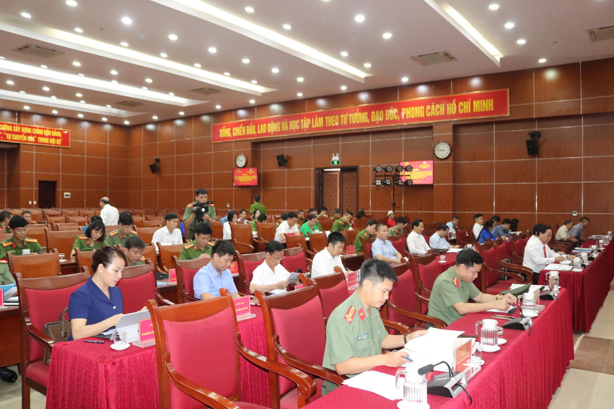 Quang cảnh hội nghị.