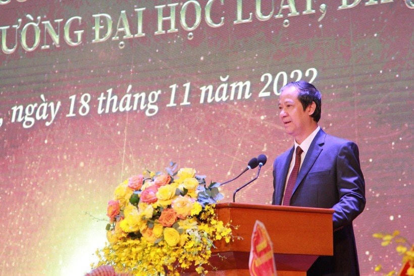 Bộ trưởng Bộ GDĐT Nguyễn Kim Sơn phát biểu tại buổi lễ.