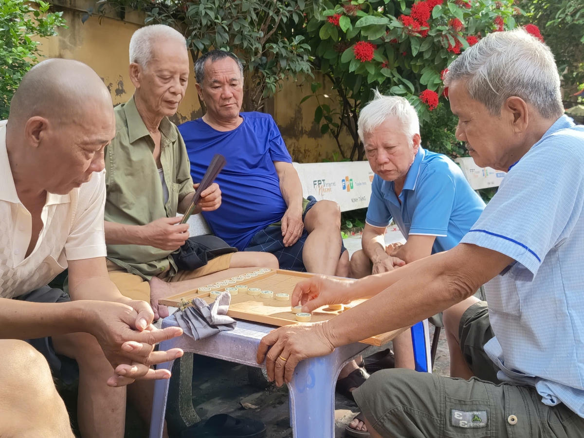 tinhlangnghiaxom7.jpg