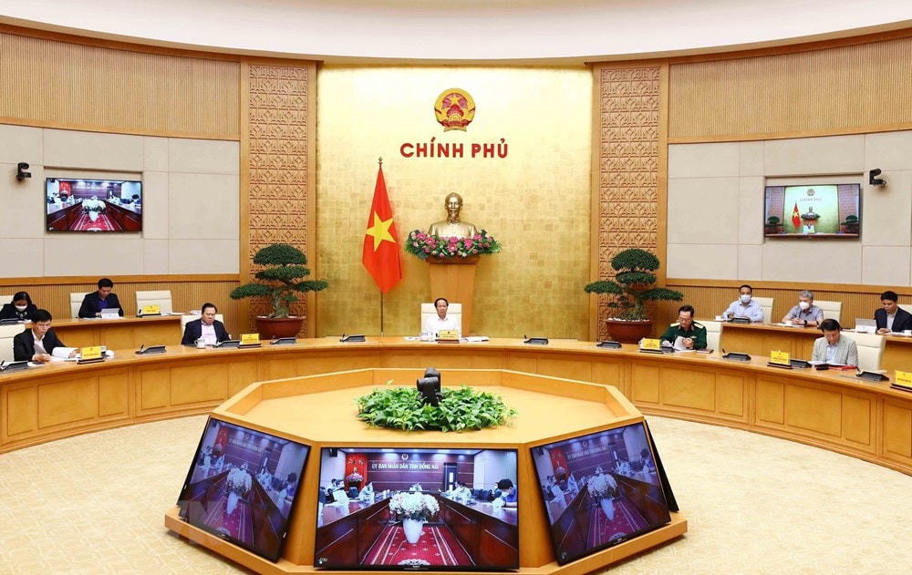Phó Thủ tướng Lê Văn Thành, Trưởng Ban Chỉ đạo của Chính phủ triển khai thực hiện Dự án Cảng Hàng không Quốc tế Long Thành, chủ trì cuộc họp trực tuyến của Ban Chỉ đạo (6/4/2022). (Ảnh: An Đăng/TTXVN).