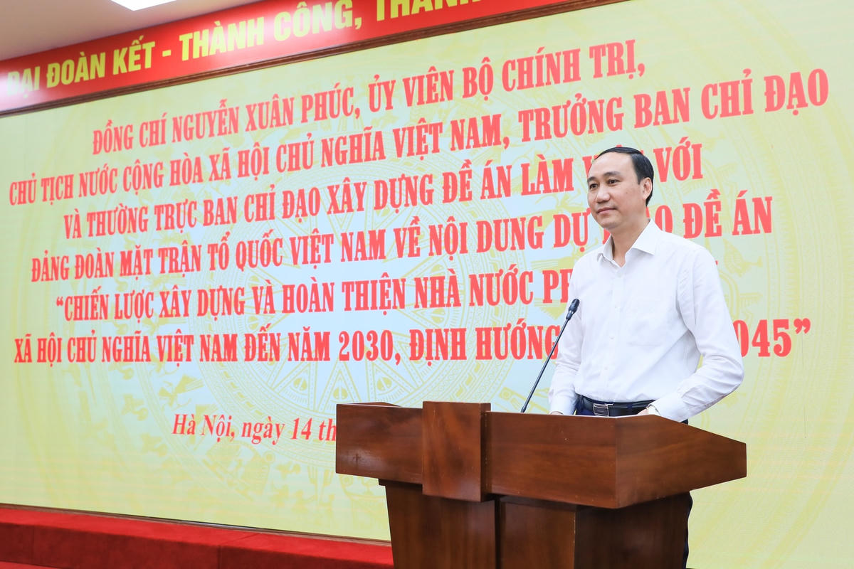 Phó Chủ tịch UBTƯ MTTQ Việt Nam Phùng Khánh Tài phát biểu tại buổi làm việc. Ảnh: Quang Vinh.
