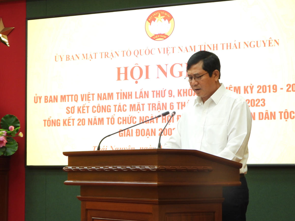 Chủ tịch Ủy ban MTTQ tỉnh Thái Nguyên Phạm Thái Hanh chủ trì Hội nghị.