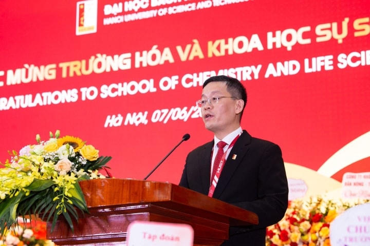 PGS Chu Kỳ Sơn, tân Hiệu trưởng trường Hóa và Khoa học sự sống.