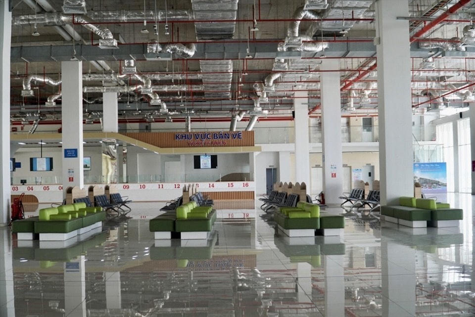 Bến xe Miền Đông mới vắng khách sau nhiều năm hoạt động.