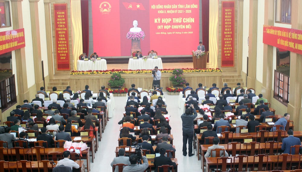 Quang cảnh Kỳ họp thứ 9 HĐND tỉnh Lâm Đồng.