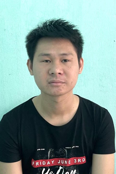 Vũ Đức Minh lập Facebook rồi lên mạng rêu rao có máy cày, đồ điện tử, điện lạnh cần bán.