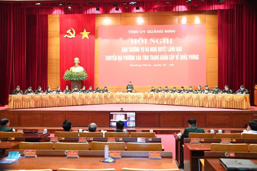 Hội nghị Ban Thường vụ ra nghị quyết lãnh đạo chuyển địa phương vào trạng thái khẩn cấp về quốc phòng. Ảnh: QMG.