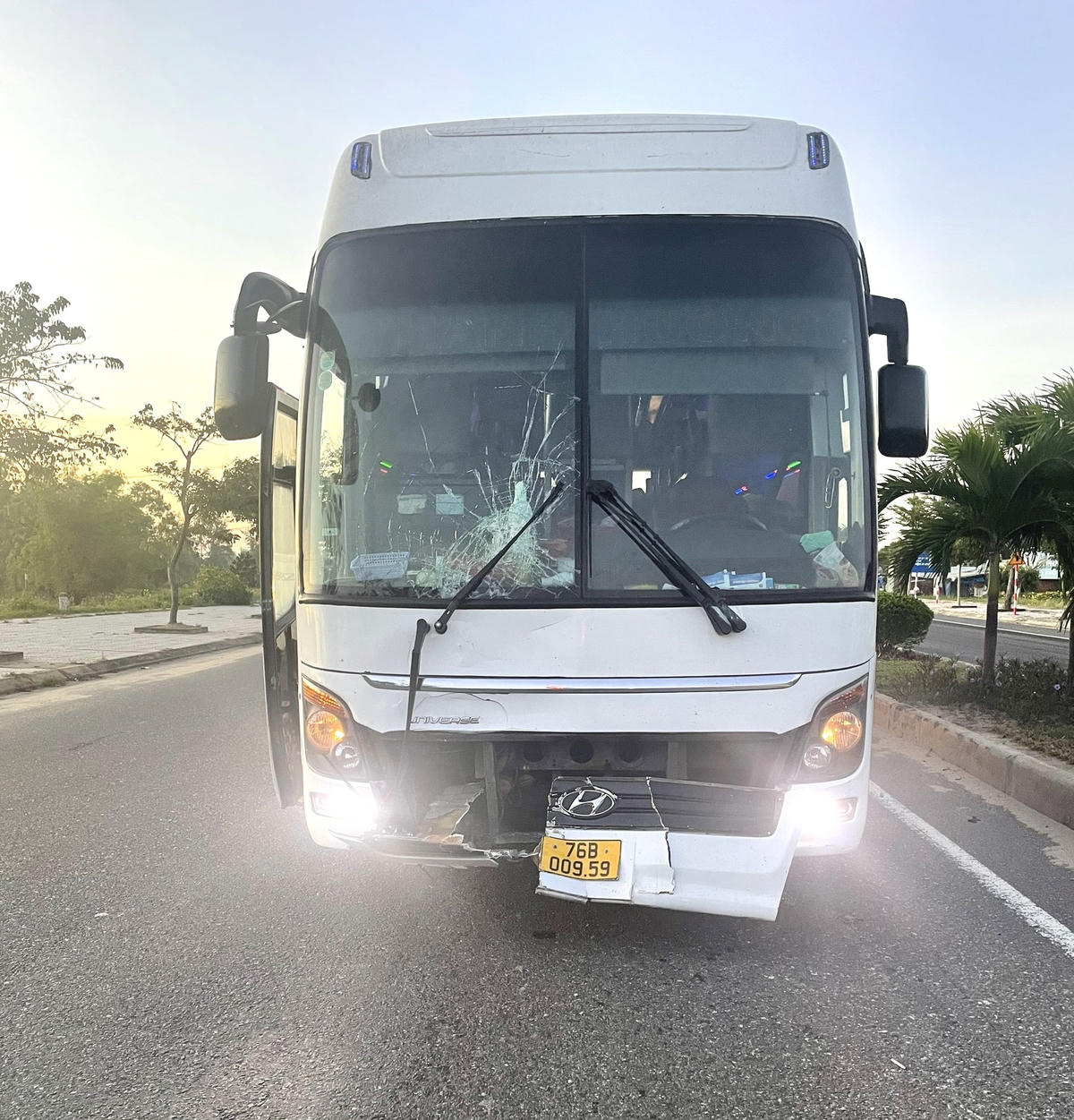 Xe khách BKS: BKS: 76B-009.59 tông người phụ nữ tử vong.