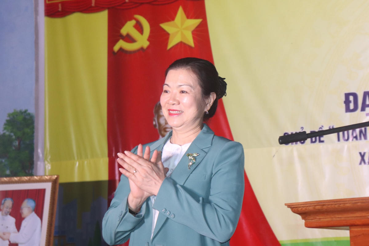 Ngày hội ở bản Ao Lươn