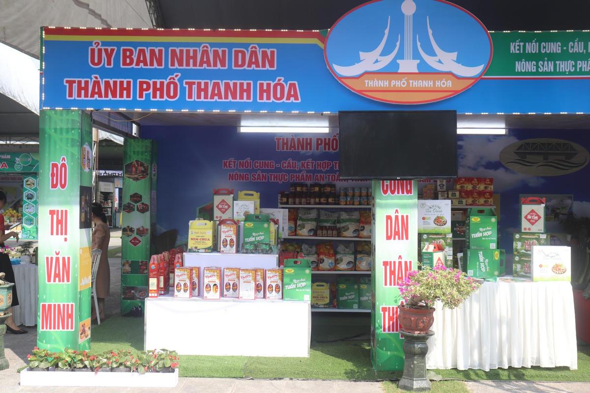 [Ảnh]: 200 gian hàng nông sản được quảng bá tại Thanh Hóa