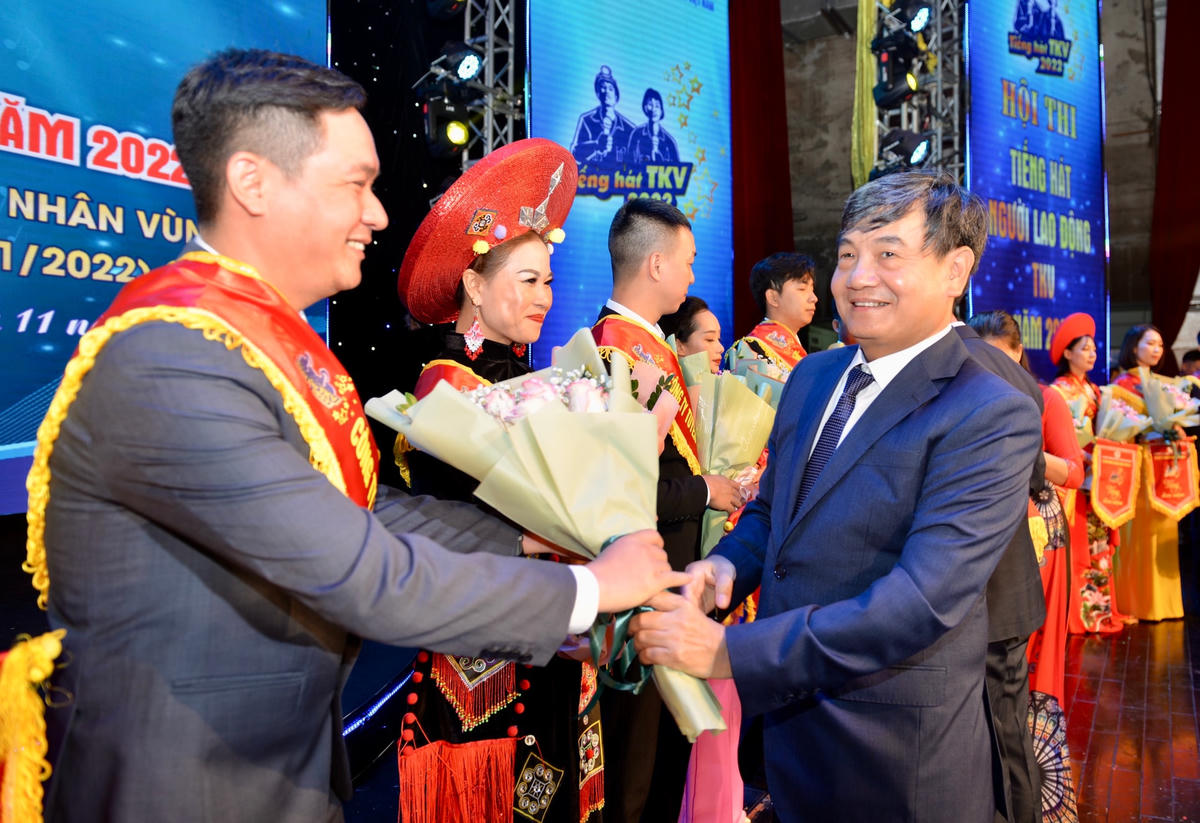 Quảng Ninh: Nâng cao đời sống người lao động vùng Mỏ qua tiếng hát 