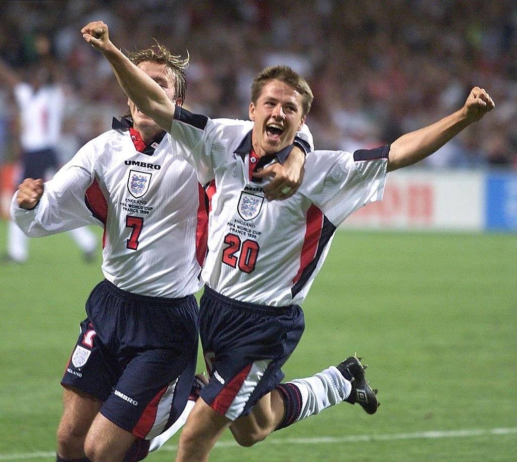 Owen bước ra ánh sáng ở World Cup 1998. Ảnh: Getty.
