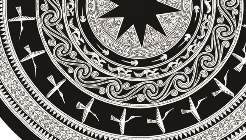 Biểu tượng chim hồng hoàng trên trống Ngọc Lũ.  