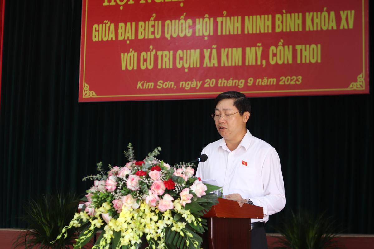 Những vấn đề cử tri phản ánh được đại diện các Sở GTVT, Tài chính... giải trình theo chức năng, nhiệm vụ được giao.