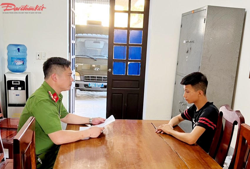 Đối tượng Nguyễn Thế Ngọc tại cơ quan công an.