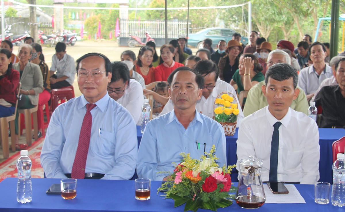 Đại biểu tham dự Ngày hội Đại đoàn kết toàn dân tộc ở KDC An Lâu.