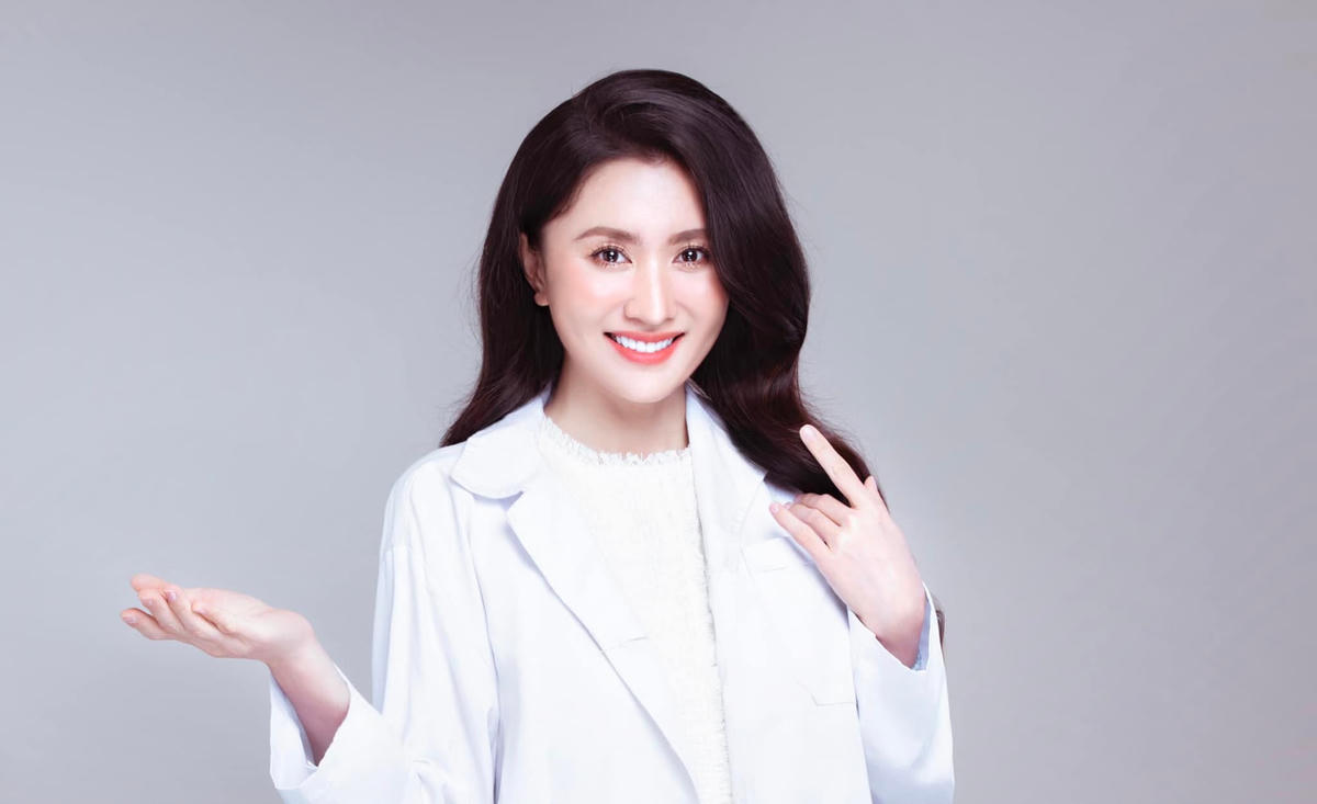 Nguyệt Ánh là khách mời của chương trình “Tay phải tay trái”.