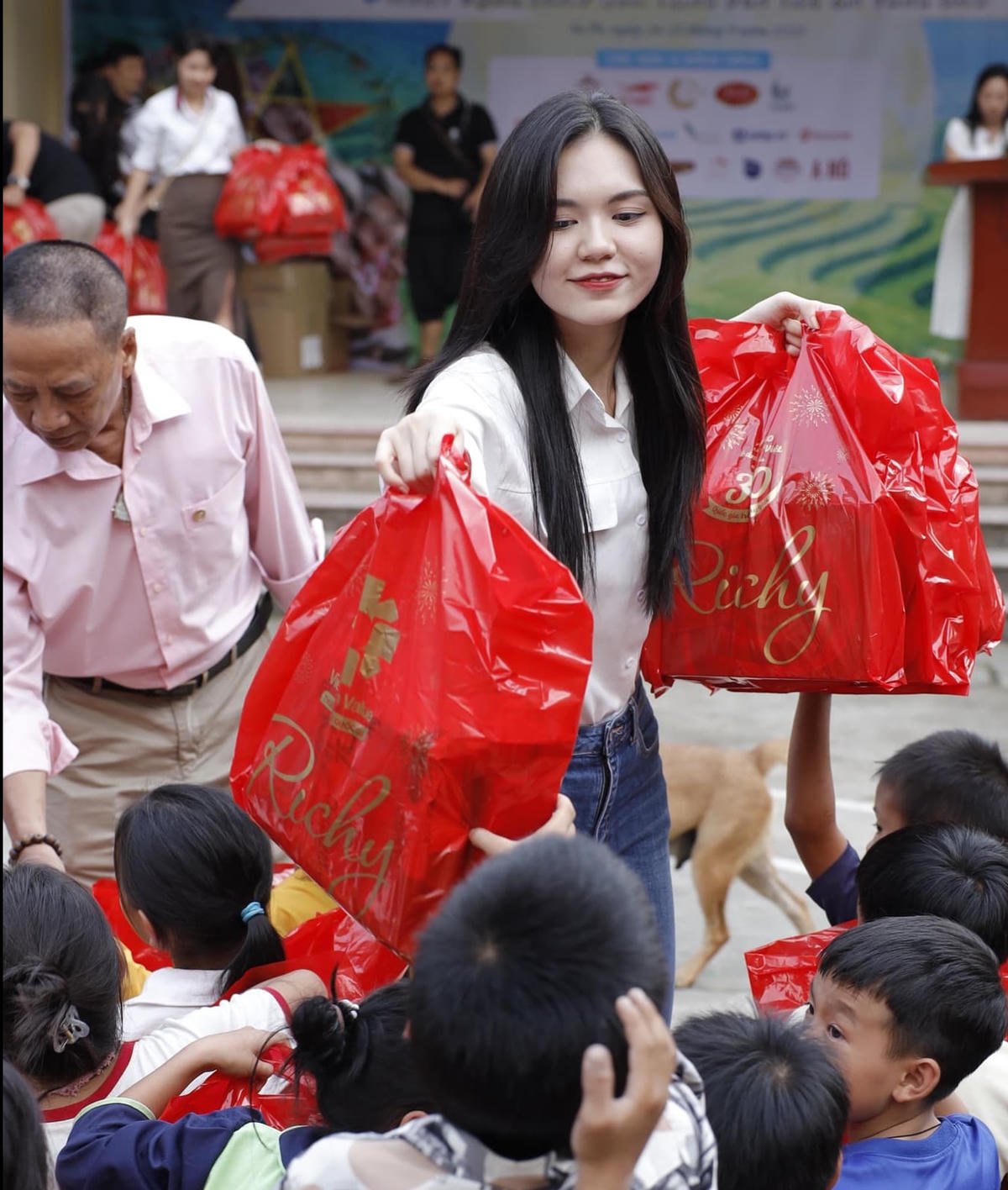 Hoa hậu Lương Kỳ Duyên.