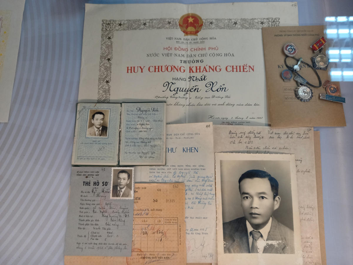 ‘Trao trả kỷ vật cho những cán bộ đi B’