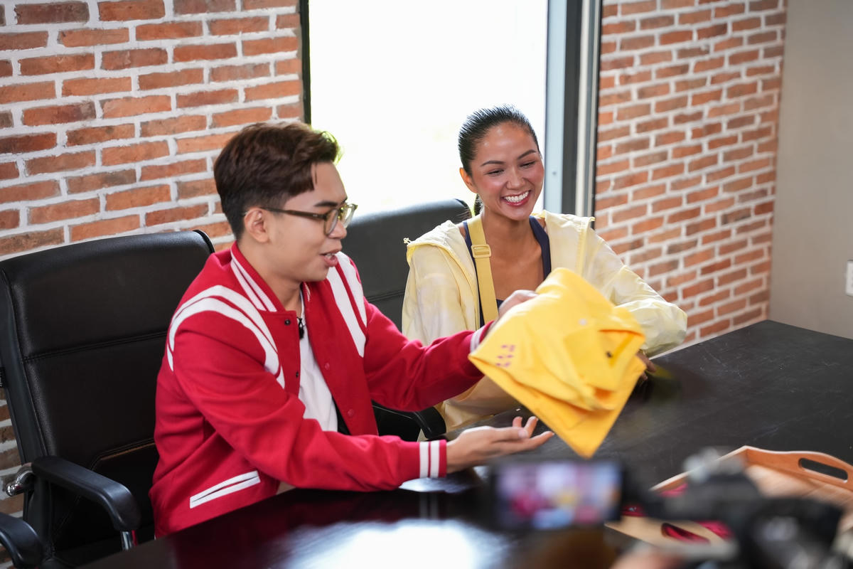 “Sàn đấu ý tưởng” có sự tham gia của Hoa hậu H' Hen Niê và Minh Dự. 