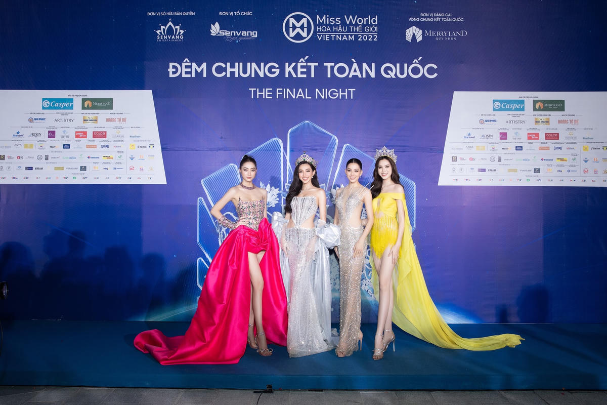 Dàn Hoa hậu, Ấ hậu tỏa sáng trên thảm đỏ đêm chung kết Miss World 2022. 