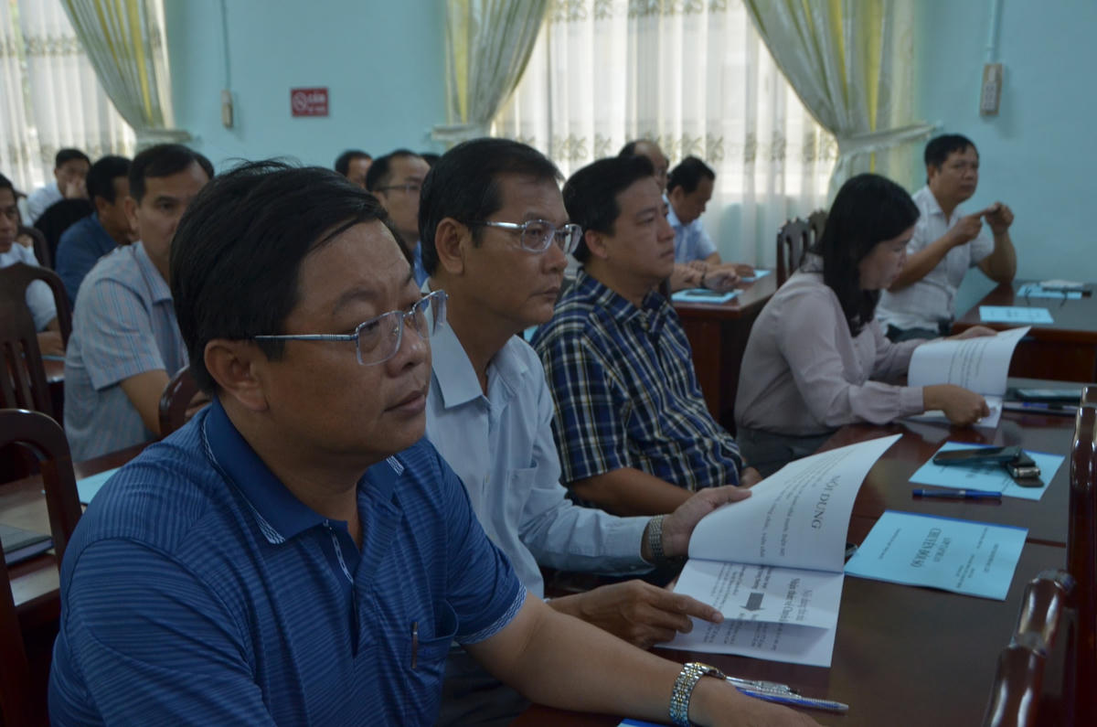 100 cán bộ, viên chức và các Tổ công nghệ số cộng đồng trên địa bàn TP Bạc Liêu tham gia lớp tập huấn về chuyển đổi số.