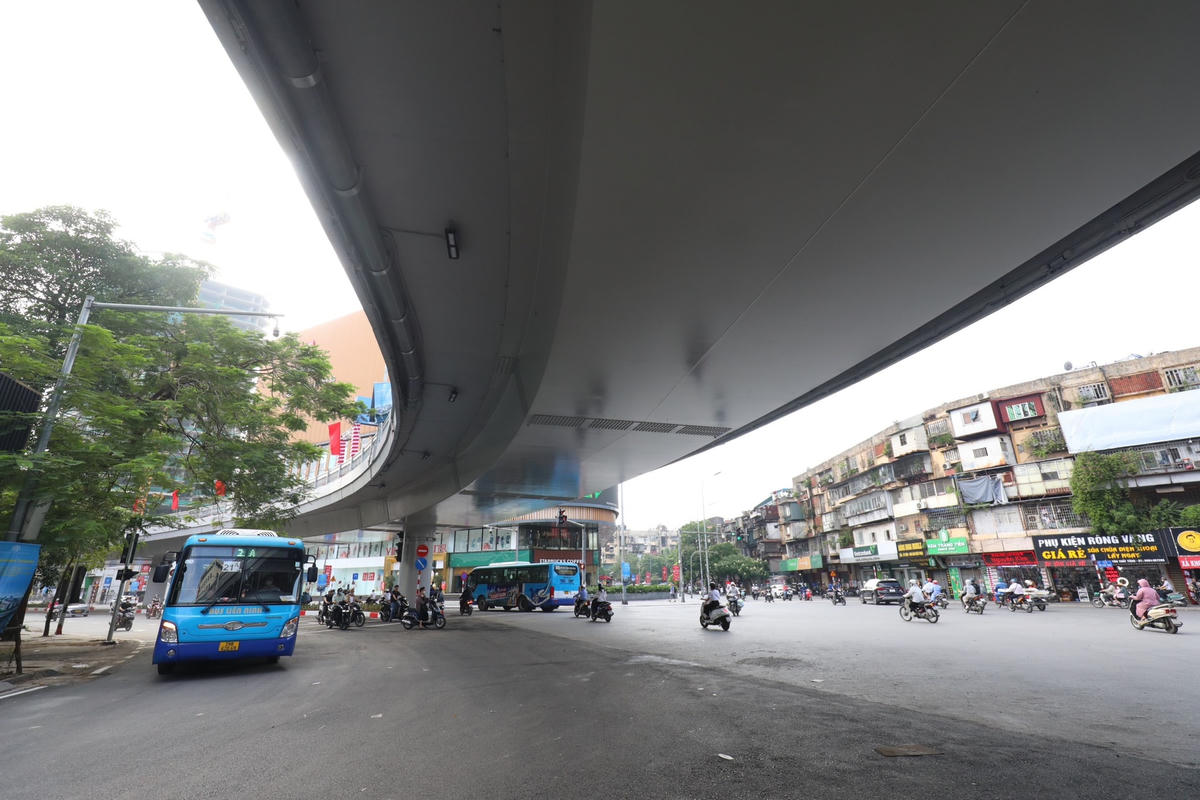 Hà Nội: Thông xe cầu vượt chữ C sau nhiều lần chậm tiến độ